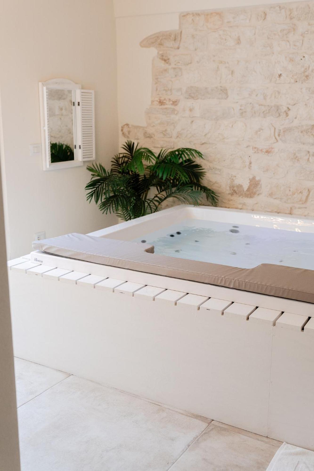 Aurluna Luxury Suites 巴里 外观 照片