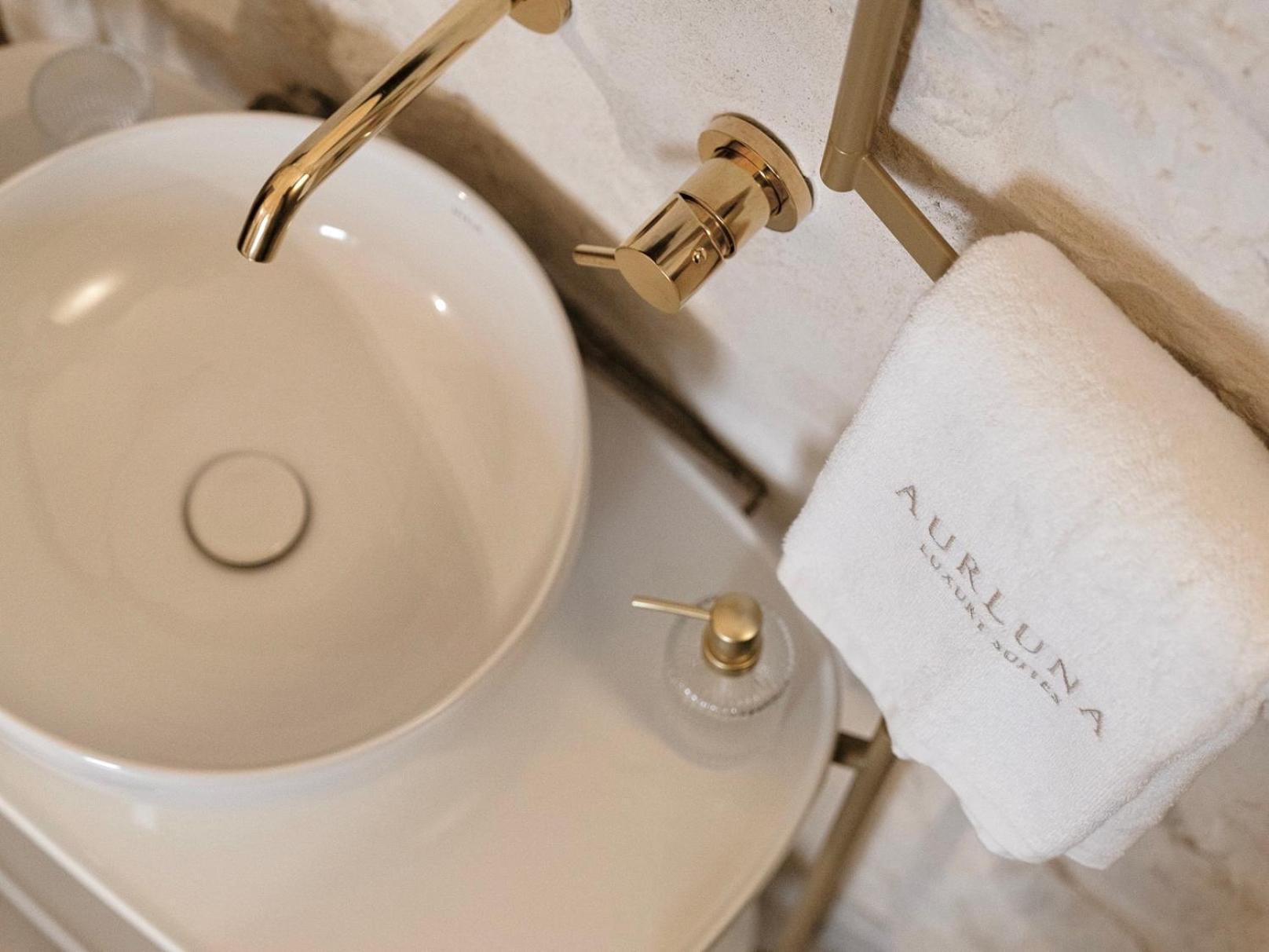 Aurluna Luxury Suites 巴里 外观 照片